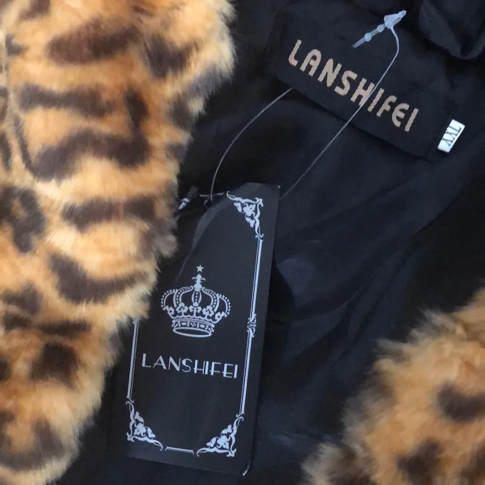 Leopard Faux Fur NWT Super Soft Hooded Coat - Picture 5 of 10